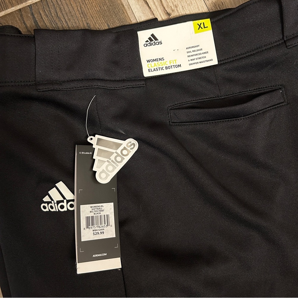 ⭐️NWT⭐️ Adidas Women’s Black Softball Pants Size XL